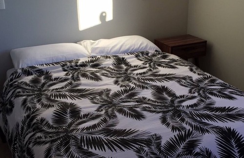 Picton House | Quiet Bach Near Marina