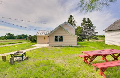 Fish Creek House | Quiet Baileys Harbor Country Home 1 Mi to Lake!