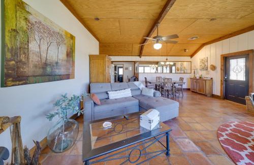 Bandera House | Quiet Bandera Country Home with Medina River Access!