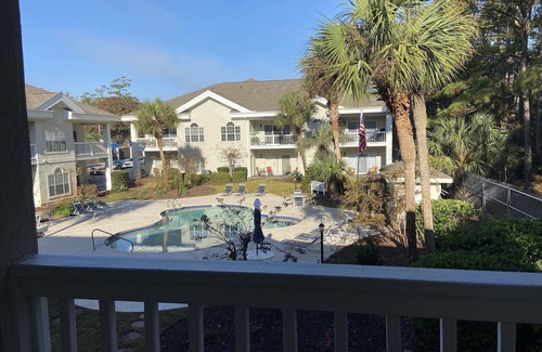 Arcadian Shores Condo | Quiet Beach Getaway