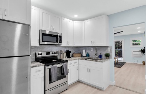 Mango Groves Condo | Quiet & Bright 2BR, Minutes from West Palm & Beach