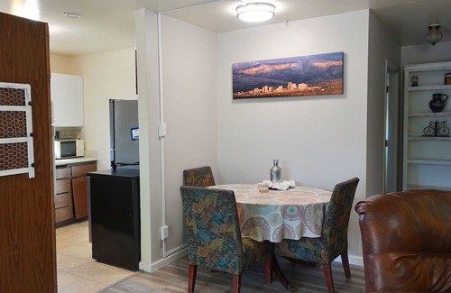 Reno House | Quiet Bungalow in South West Reno.