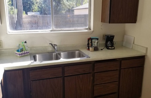 Reno House | Quiet Bungalow in South West Reno.