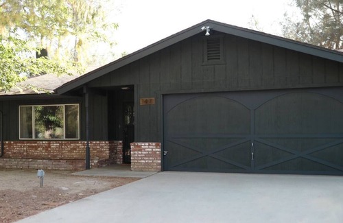 Kernville Cabin | Quiet Cabin - Sleeps 6 - 5 min walk to river