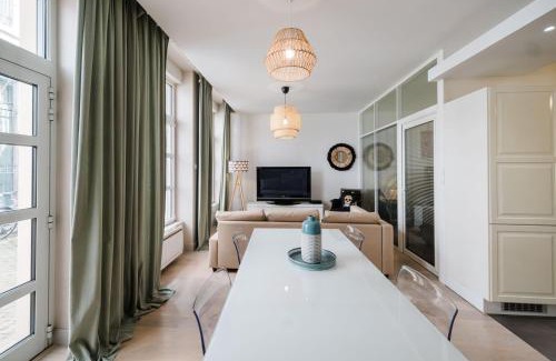 Moliere - Edgard Quinet Apartment | Quiet central Lyon AIL