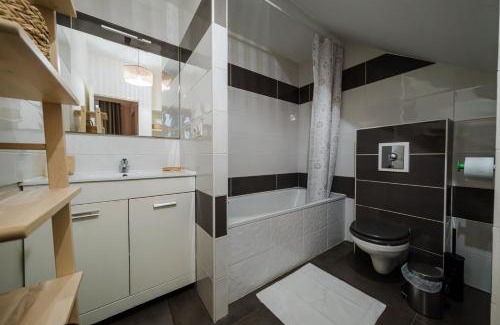 Moliere - Edgard Quinet Apartment | Quiet central Lyon AIL
