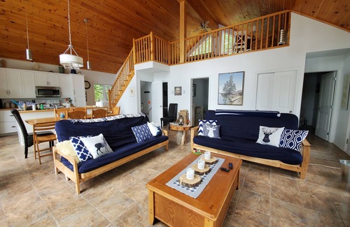 Cayamant Ski Chalet | Quiet chalet on a beautiful lake. Available all 4 seasons.