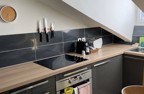 Jean-Medecin Apartment | Quiet, cheerful and sunny studio in centre with lift and air conditioning