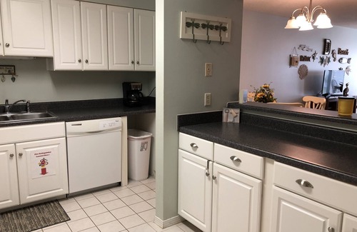 Ono Island Condo | Quiet Coastal Retreat in Gulf Shores. Discounts for Longer Stays