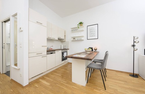 Hutteldorf Apartment | Quiet & Comfortable Studio Apartment in Vienna