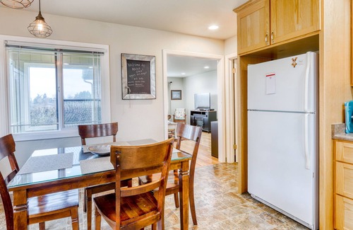 McKinleyville House | Quiet & comfortable house w/gas grill - drive to beaches & amazing sunset spots!
