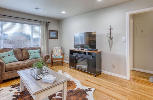 McKinleyville House | Quiet & comfortable house w/gas grill - drive to beaches & amazing sunset spots!