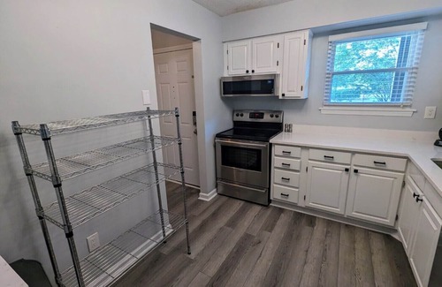 Columbia Condo | Quiet Corner Unit with Deck Overlooking the Saluda River