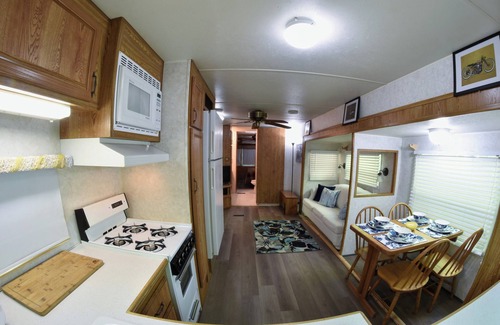 Hiawassee House | Quiet Cottage Camper w/WiFi Near Lake Chatuge