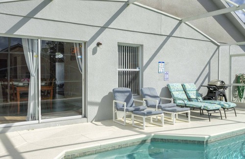 Florida Pines House | Quiet Cottage+pool near Disneyworld and Legoland
