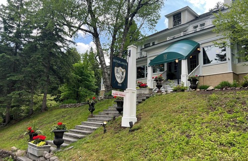 Lake Placid Cottage | Quiet Cottage Steps Away From Main St. Lake Placid