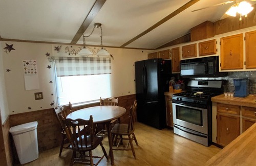 Larsen House | Quiet country location ~ Manufactured home 1,800 SF