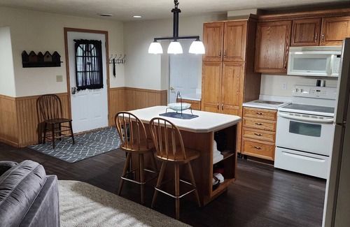 Fort Atkinson Apartment | Quiet Country Oasis. Spacious and serene apartment. Gas fireplace, private patio