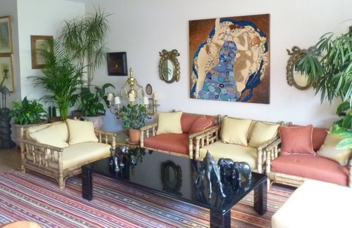 Le Rouet Apartment | Quiet, cozy apartment, refined decoration
