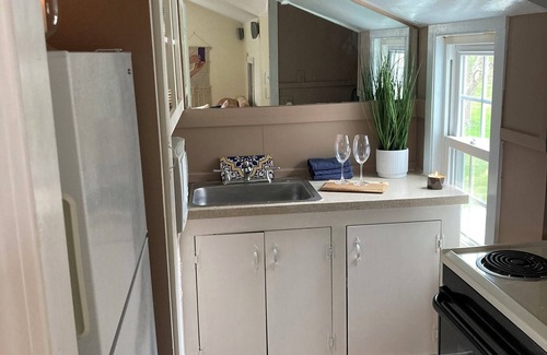 Rockport Apartment | Quiet Cozy Apt Minutes from the Beaches and Shops!