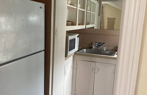 Rockport Apartment | Quiet Cozy Apt Minutes from the Beaches and Shops!