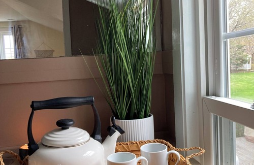 Rockport Apartment | Quiet Cozy Apt Minutes from the Beaches and Shops!
