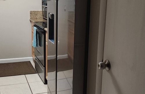 Laurel House | Quiet Cozy Beach House pet friendly few blocks away from the beach!