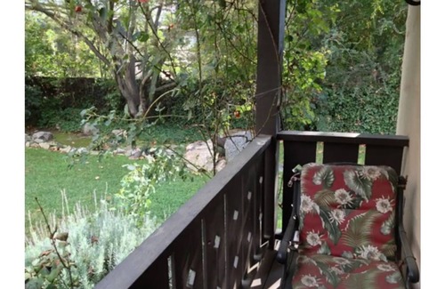 Altadena Cottage | Quiet, Cozy, Mediterranean style back house.