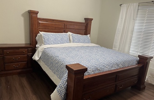 Thomasville House | Quiet, Cozy well furnished upscale townhome located in beautiful Thomasville Ga