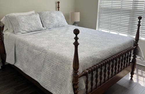 Thomasville House | Quiet, Cozy well furnished upscale townhome located in beautiful Thomasville Ga