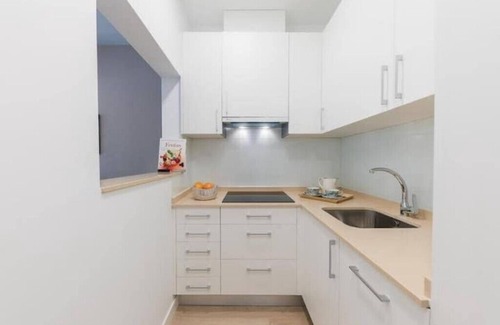Malasana Apartment | Quiet executive flat# Super center in malasanan
