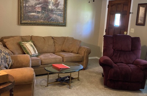 Russellville House | Quiet family space close to town. In walking distance of the baseball fields.