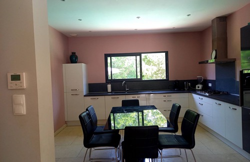 Les Vans Villa | Quiet family villa with pool