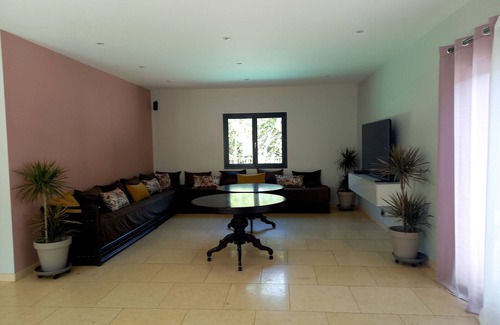 Les Vans Villa | Quiet family villa with pool