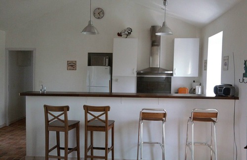 Brem Sur Mer Other | Quiet farmhouse for 10/12 near the sea