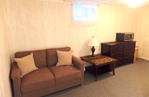 Medford Apartment | Quiet Furnished 1- Bed Apartment