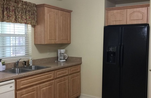 Citrus Springs House | Quiet Get Away In Custom Built Home. Nearby Fishing And Water Activities.