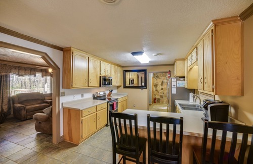Guntersville Cottage | Quiet Guntersville Cottage Near Lake: Boat Parking
