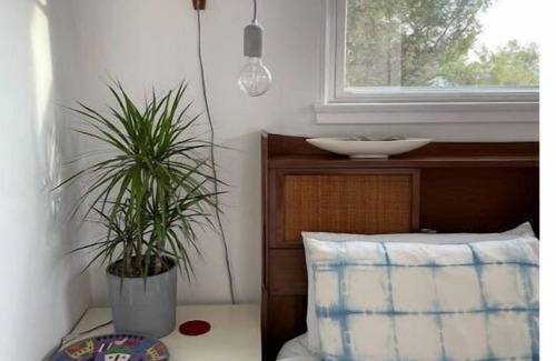 Los Feliz House | Quiet Hillside Plant+Art filled home. PANORAMIC VIEWS! PRIVATE large BACKYARD