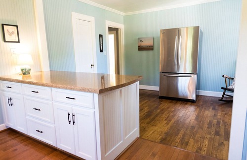 Greenville - Spartanburg House | Quiet home on the Swamp Rabbit Trail, between Furman and downtown Travelers Rest