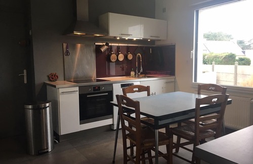 Crozon House | Quiet house, between the village center of Crozon and the beach of Postolonnec