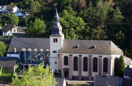 Hasenfeld House | Quiet house in the Eifel National Park, close to the Rursee. Reopening in 2019