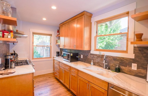 Hale House | Quiet, Immaculate Denver Home Relax or Work Near Dining & Attractions!