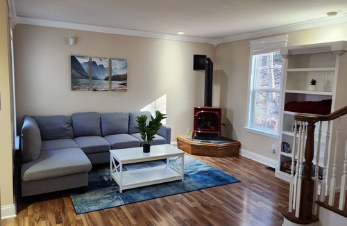 Seneca House | Quiet Lake House 5 Min from Clemson University