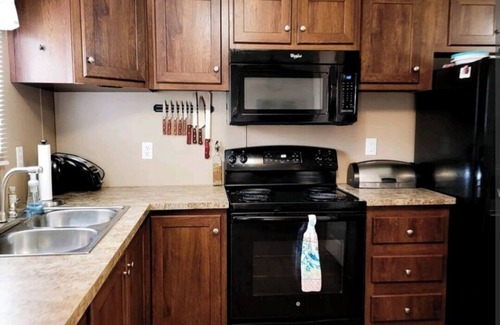 Sevierville House | Quiet Lakefront Home