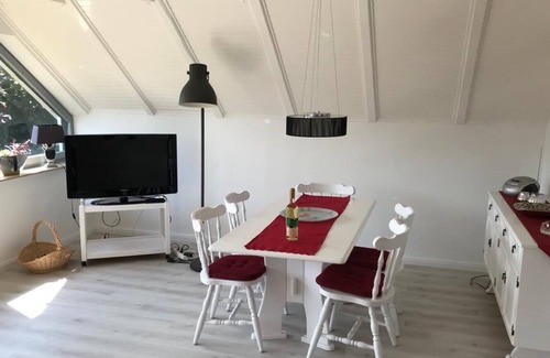 Dangast Apartment | Quiet location, 10 minutes walk to the beach, large outdoor pool