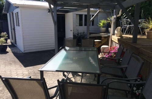 Picton Cottage | Quiet location. 5 minutes walk to town.
