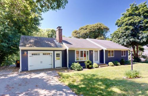 Harwich House | Quiet Long Pond Getaway