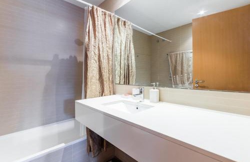 Provencals del Poblenou Apartment | Quiet modern 2 bed apartment with Balcony, Pool and Free Parking