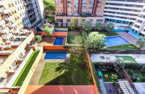 Provencals del Poblenou Apartment | Quiet modern 2 bed apartment with Balcony, Pool and Free Parking